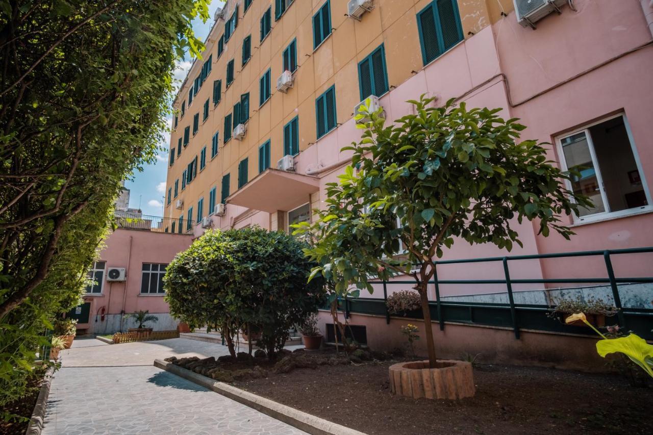 Foresteria Roma Esercito Della Salvezza Buitenkant foto
