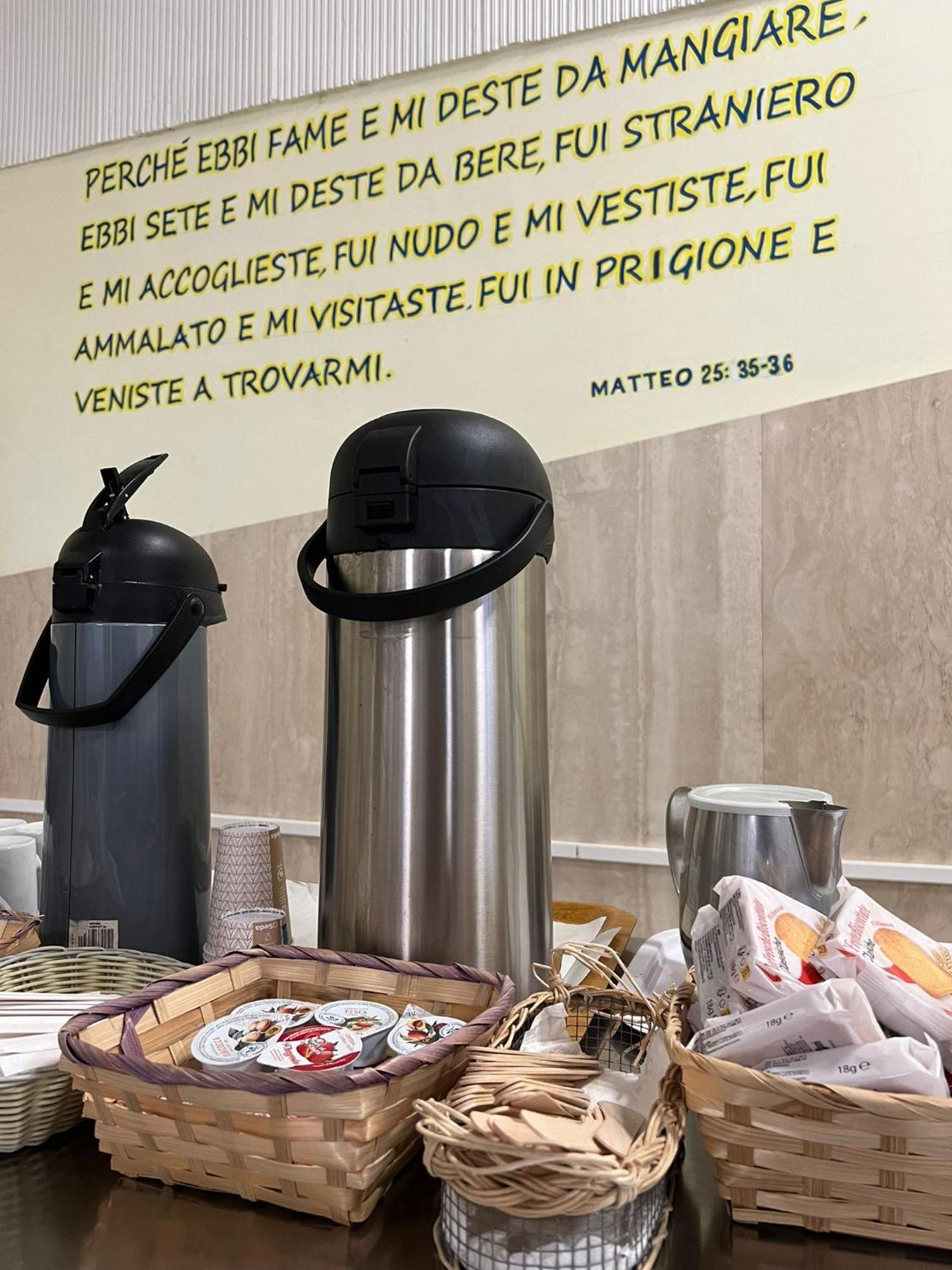 Foresteria Roma Esercito Della Salvezza Buitenkant foto
