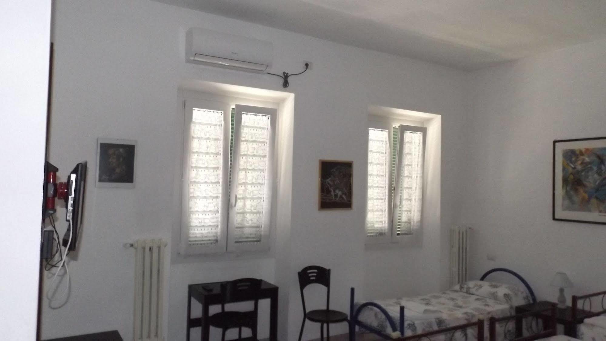 Foresteria Roma Esercito Della Salvezza Buitenkant foto